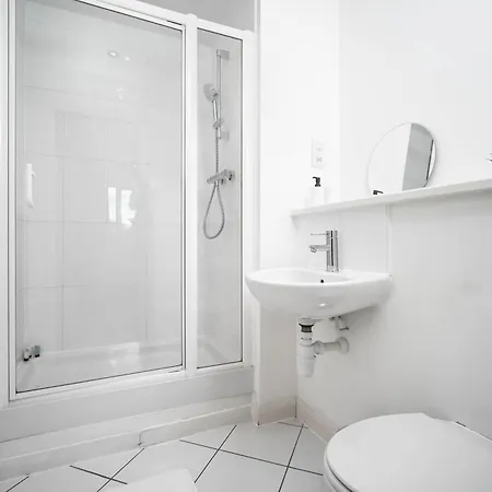 Skyline Flat By Novo Stays Birmingham Exterior photo